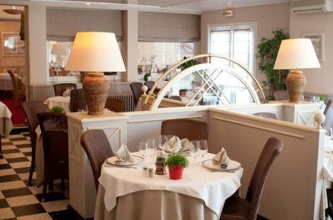 Le Robinson Hotel Saint-Jean-de-Monts Exterior photo